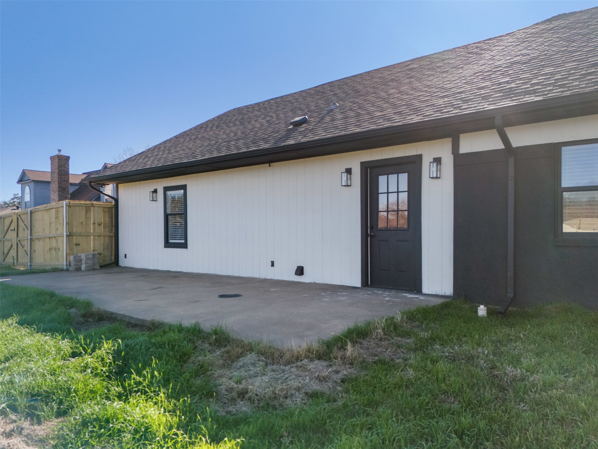 137 S Meadowbrook Drive Pottsboro TX 75076