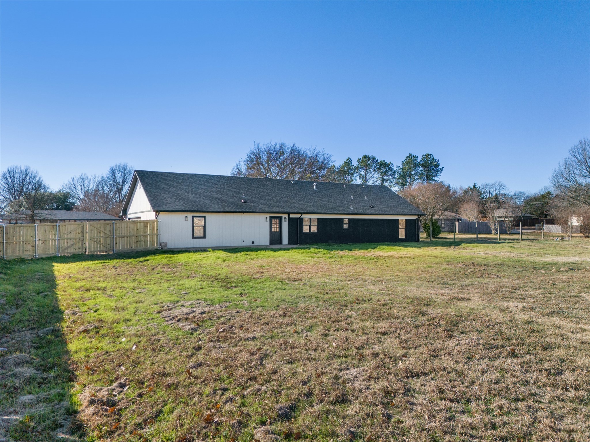137 S Meadowbrook Drive Pottsboro TX 75076