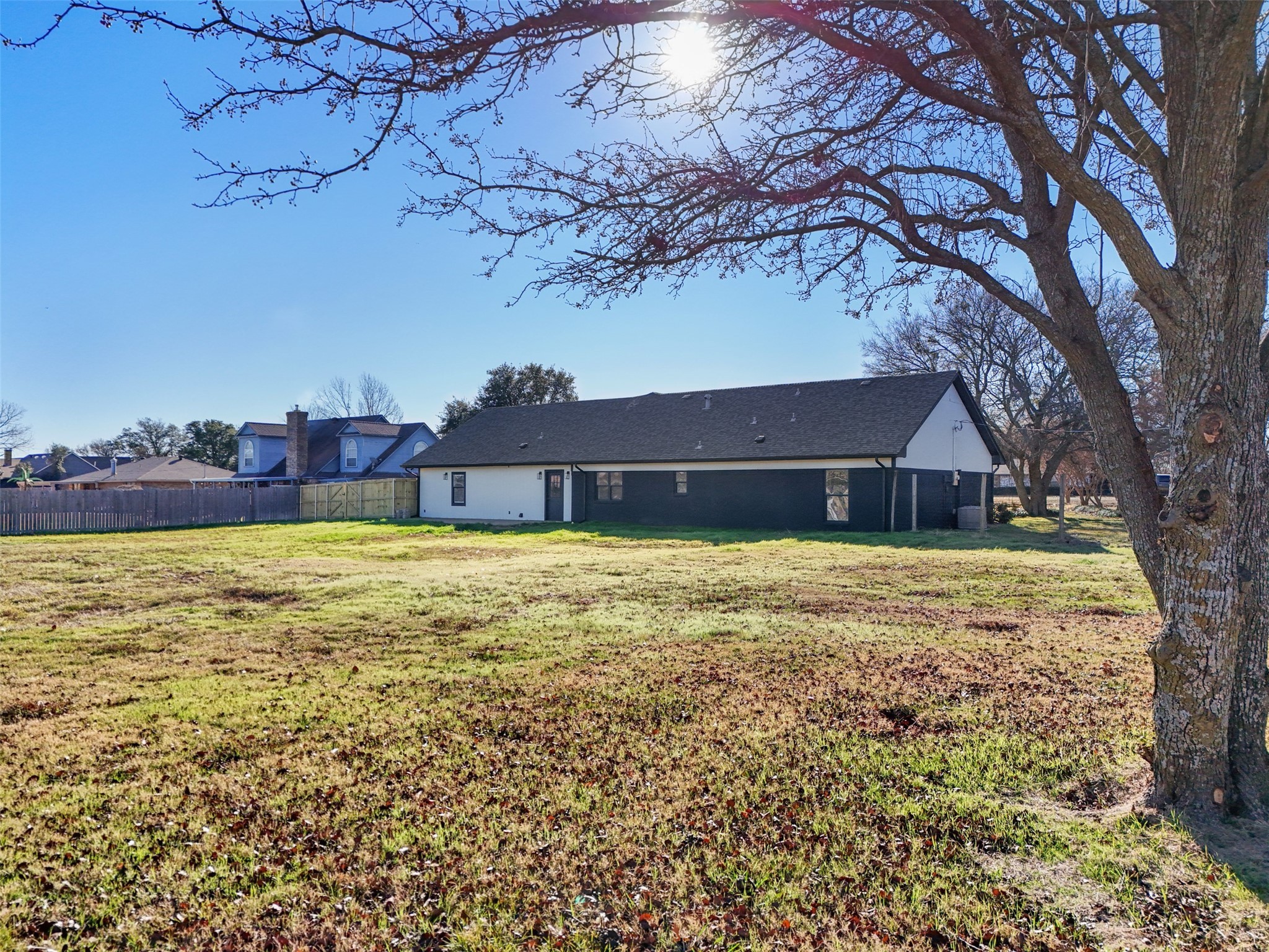 137 S Meadowbrook Drive Pottsboro TX 75076