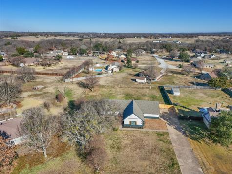 137 S Meadowbrook Drive Pottsboro TX 75076