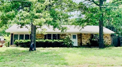1004 E Wilbarger Street Bowie TX 76230