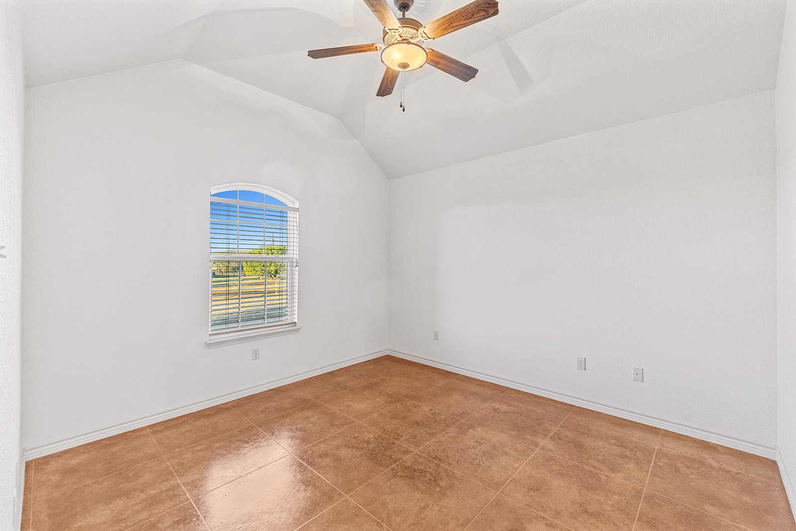 1502 County Road 3152 Kempner TX 76539