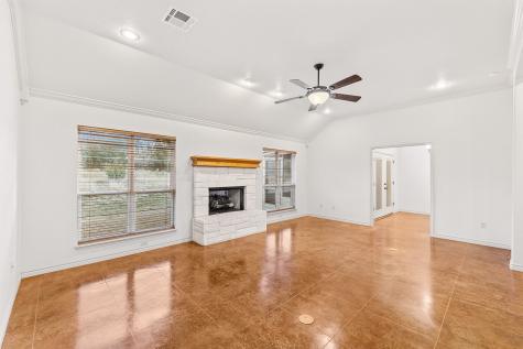 1502 County Road 3152 Kempner TX 76539