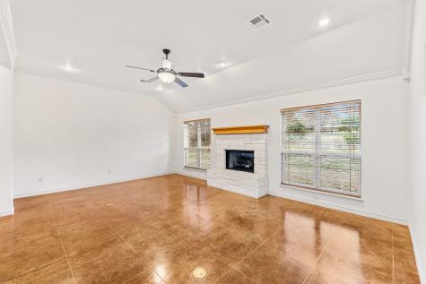 1502 County Road 3152 Kempner TX 76539