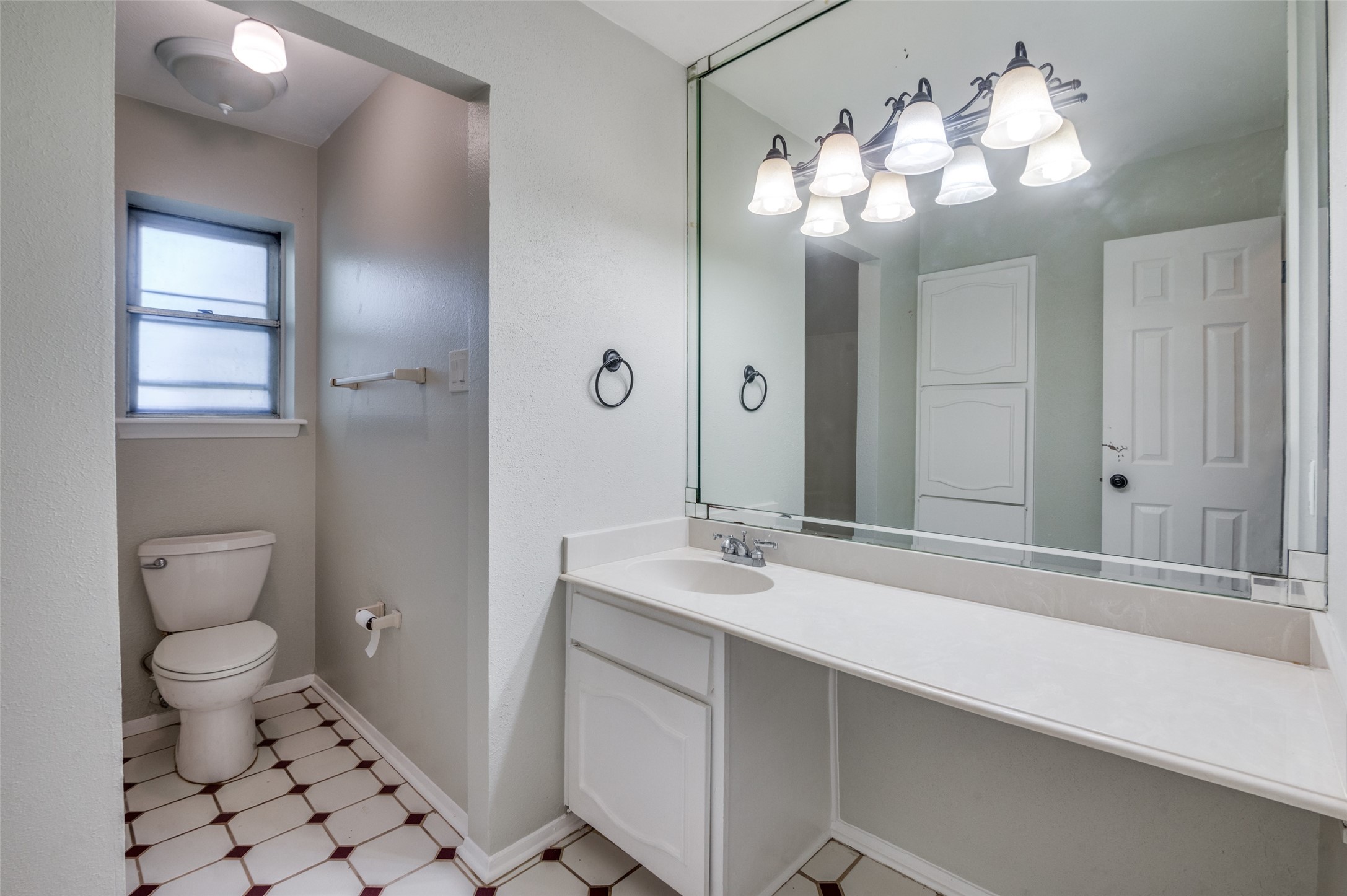 811 Buffalo Drive Arlington TX 76013