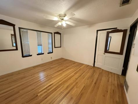 1915 Prairie View Drive Dallas TX 75235