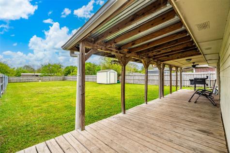 112 W Cedar Street Lone Oak TX 75453