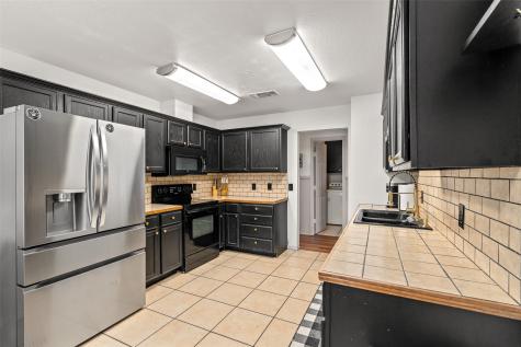 112 W Cedar Street Lone Oak TX 75453