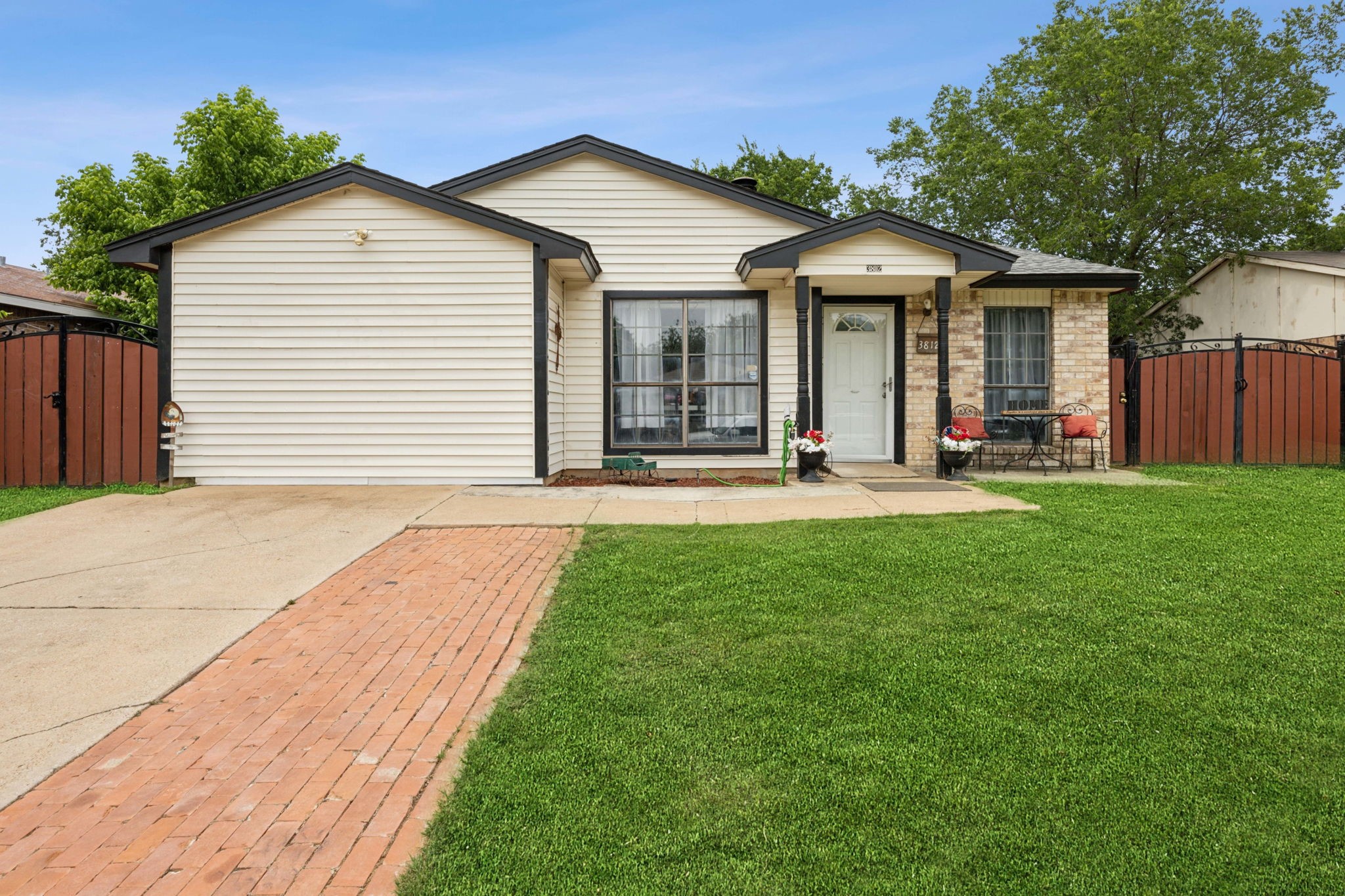 3812 Longmeadow Way Fort Worth TX 76133