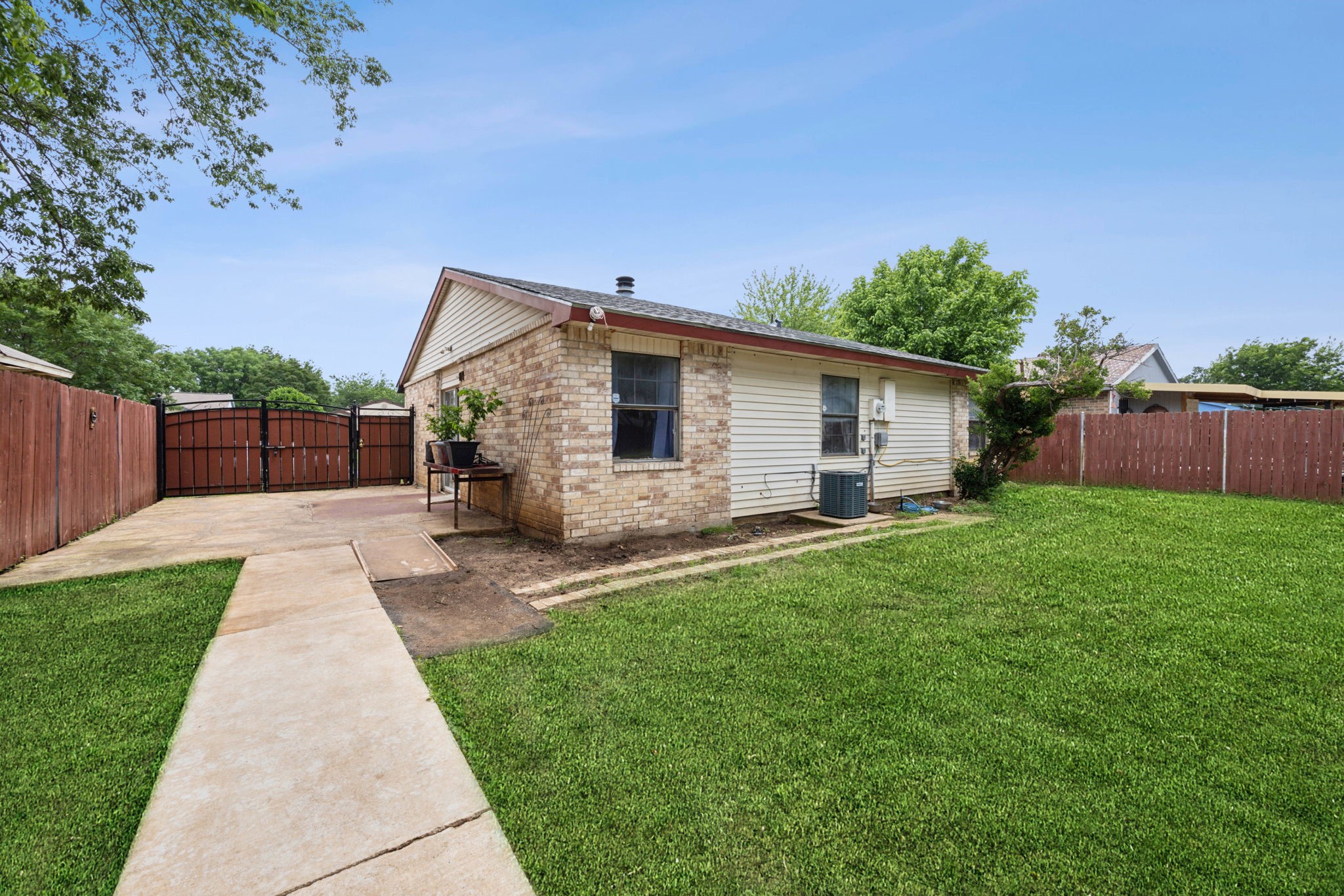 3812 Longmeadow Way Fort Worth TX 76133