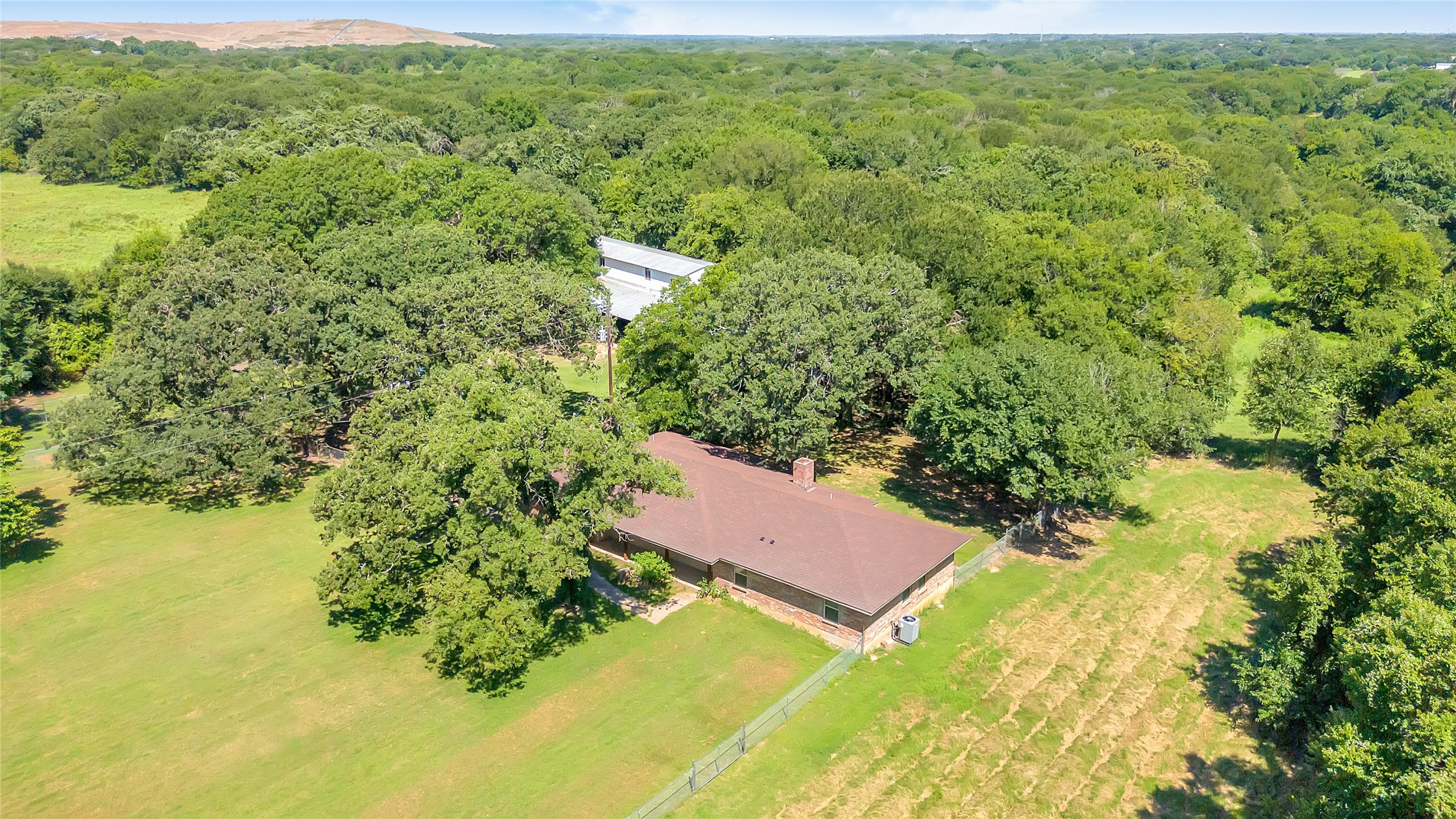 8855 County Road 107 Grandview TX 76050