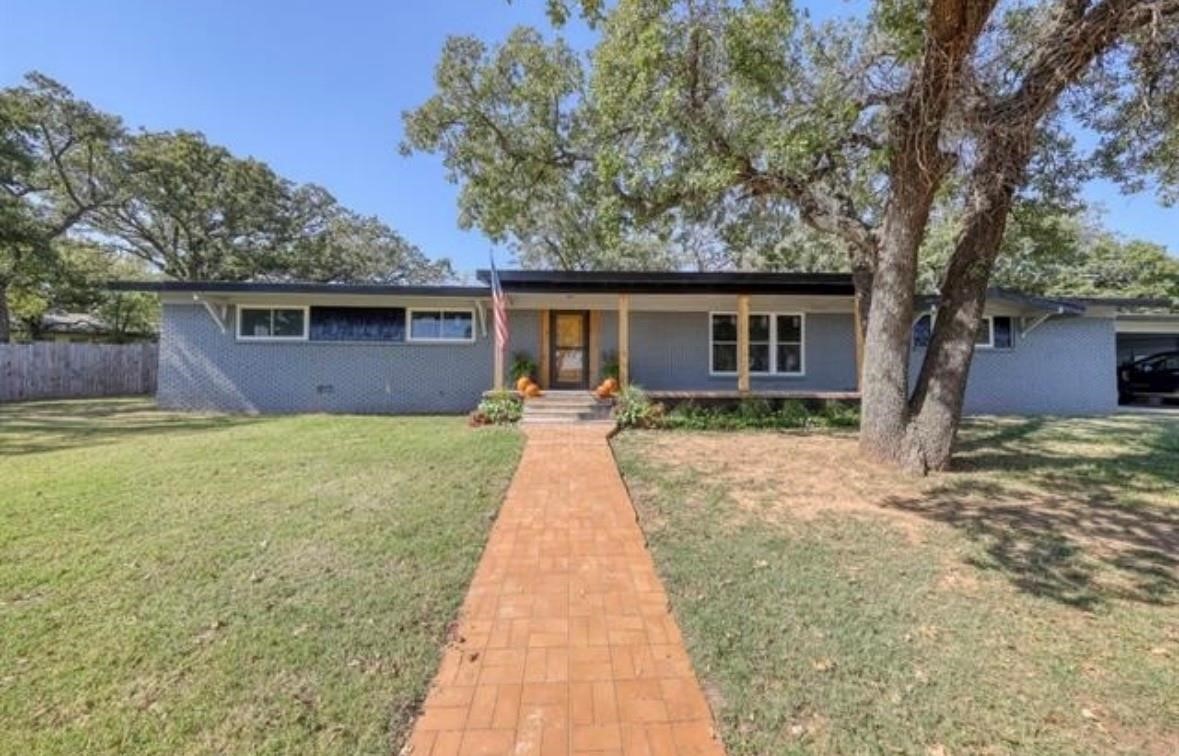 1201 NW 6th Avenue Mineral Wells TX 76067