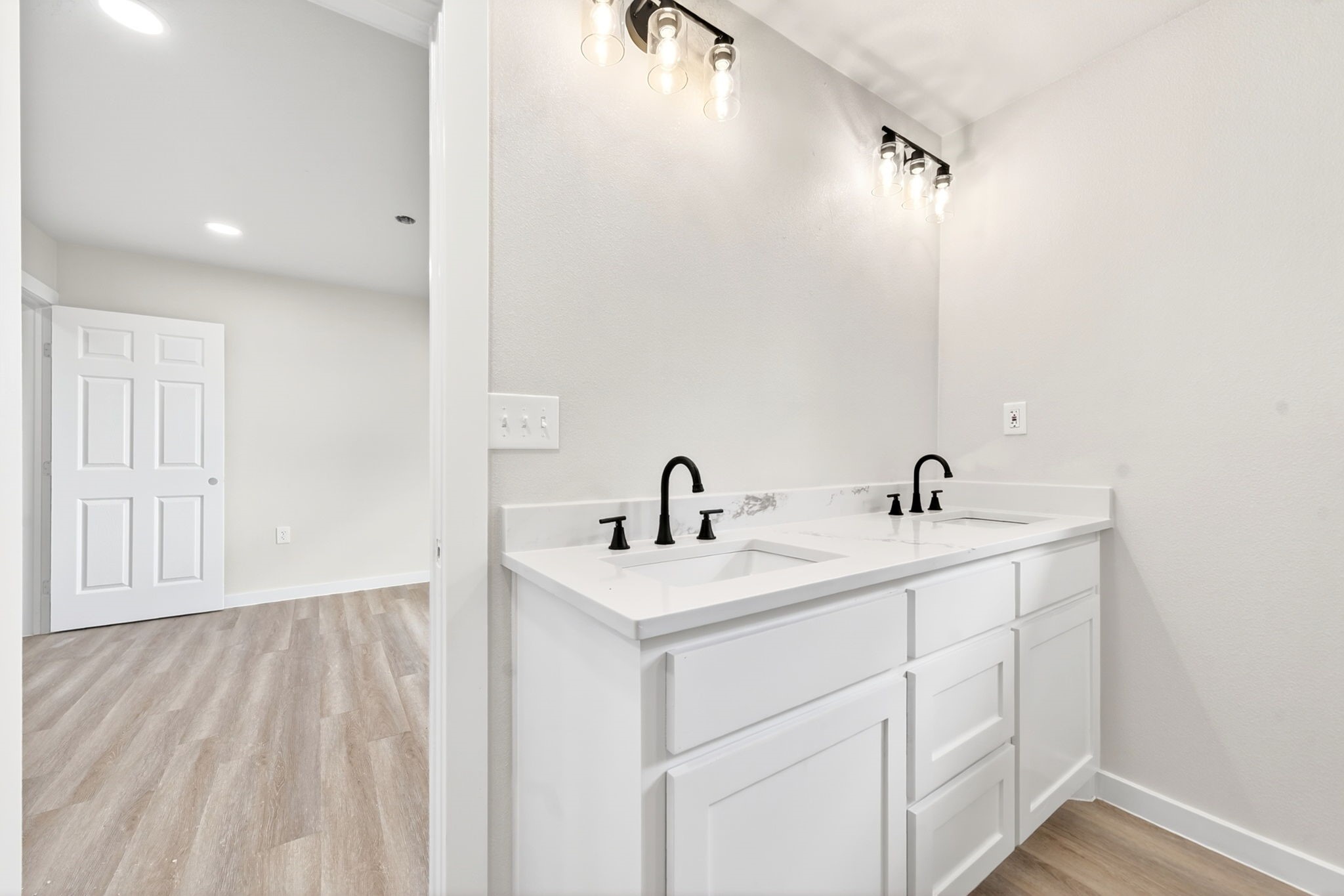 247 Wells Street Emory TX 75440