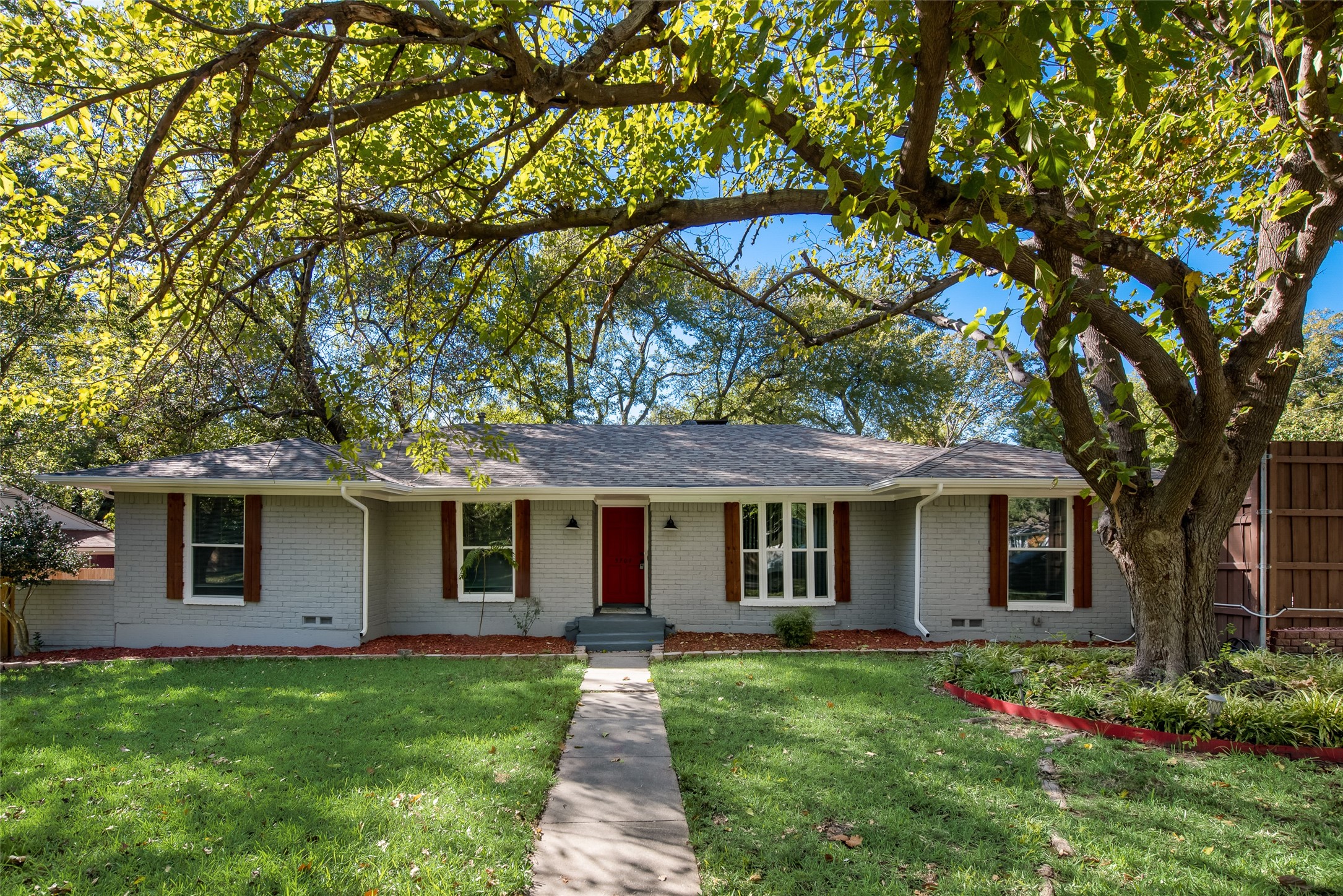 5707 Flamingo Court Rowlett TX 75089