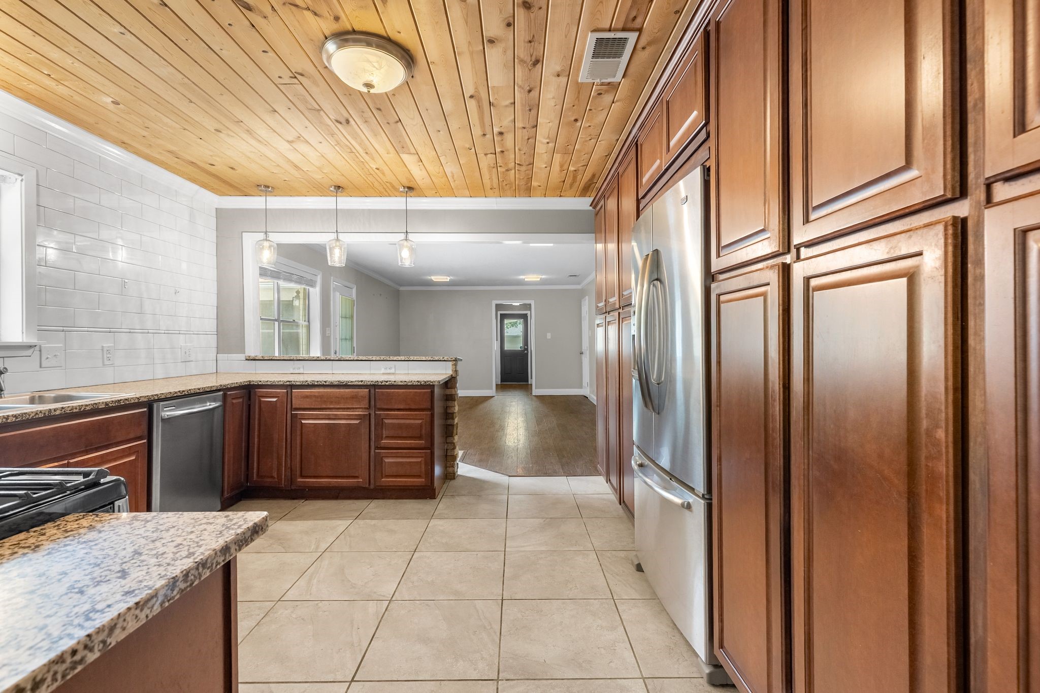 2906 Tanglewood Drive Commerce TX 75428
