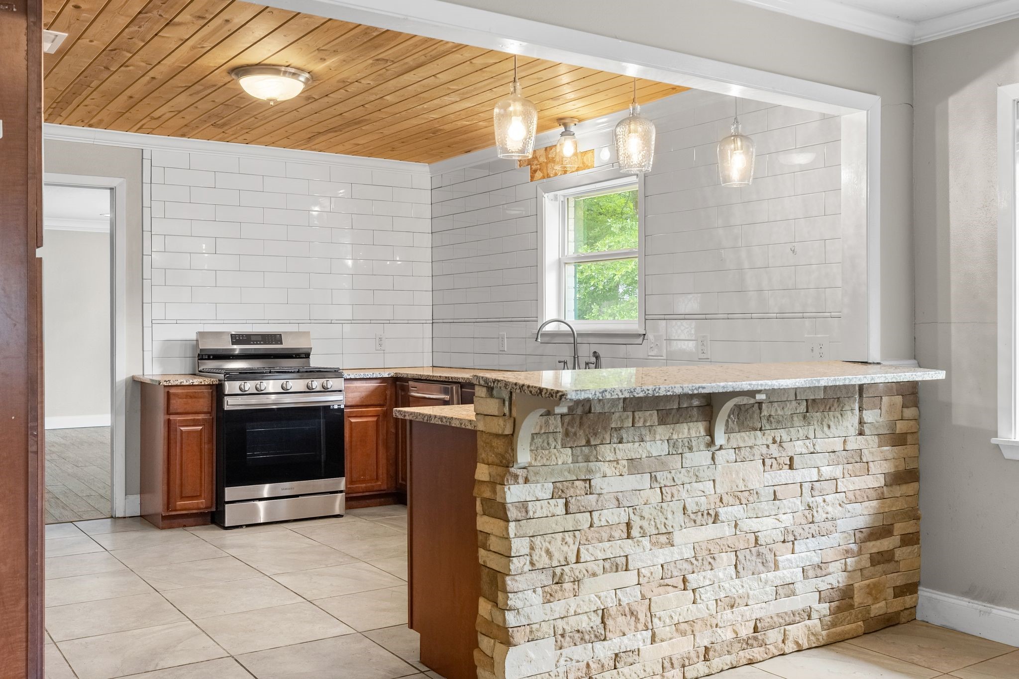 2906 Tanglewood Drive Commerce TX 75428
