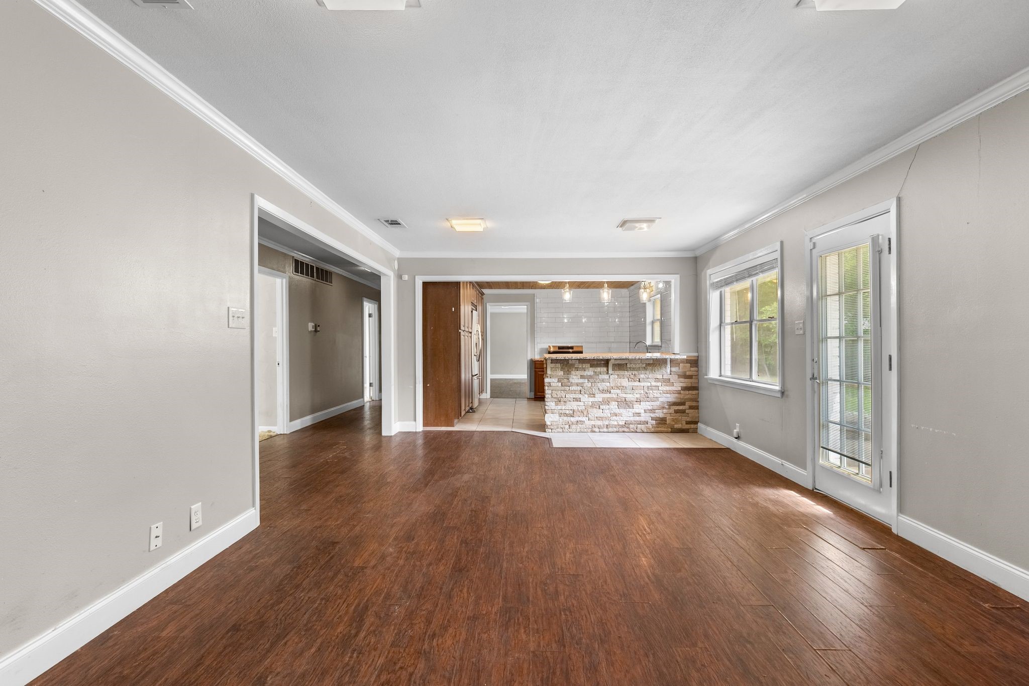 2906 Tanglewood Drive Commerce TX 75428