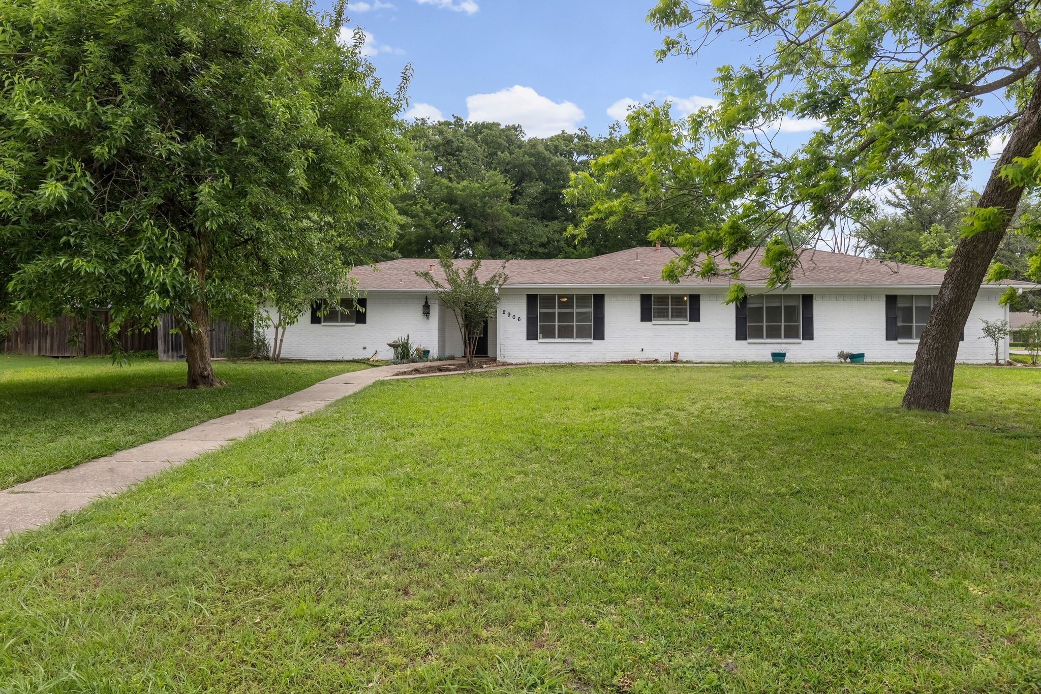 2906 Tanglewood Drive Commerce TX 75428