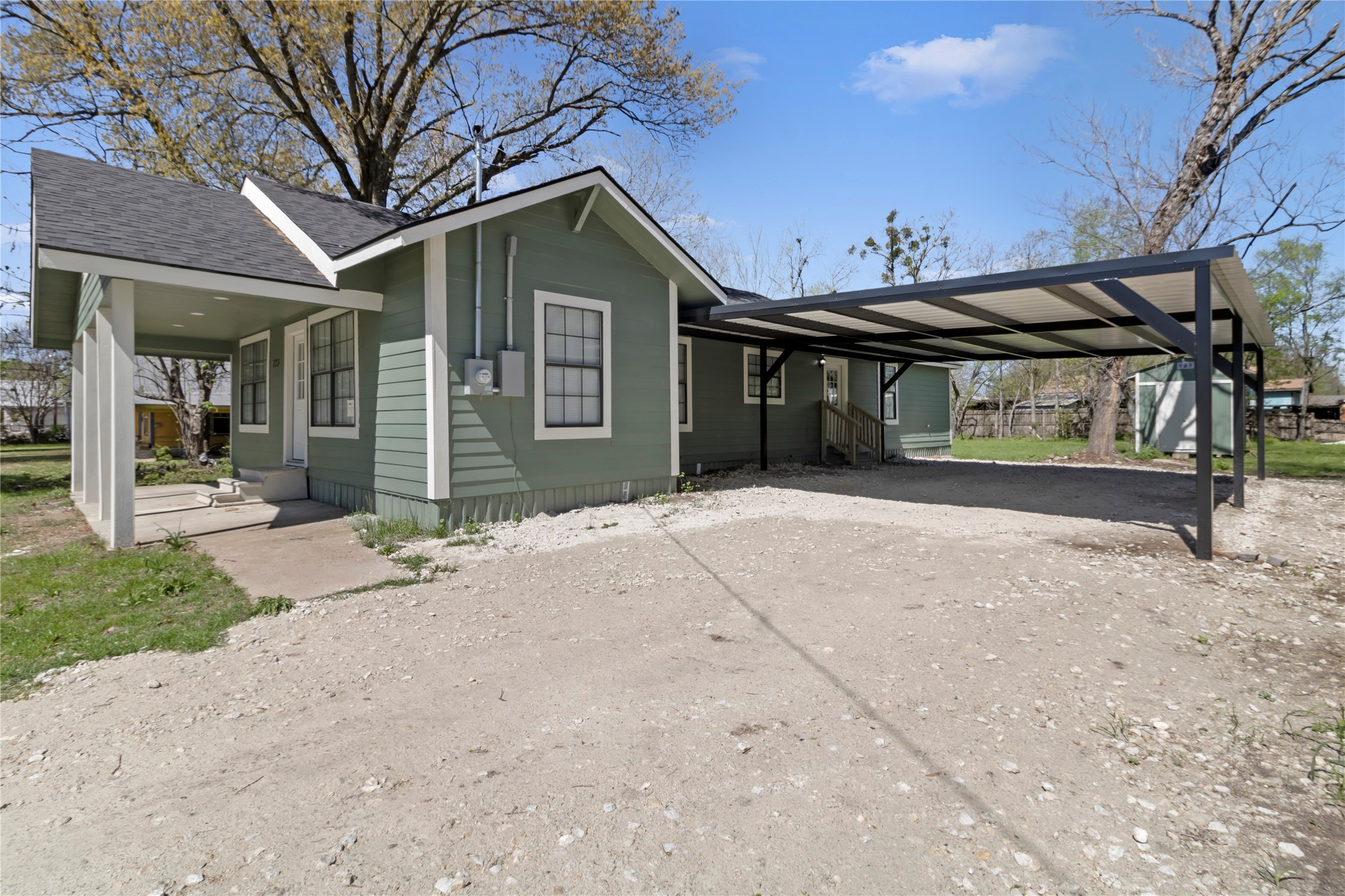 723 E Nowlin Street Mexia TX 76667