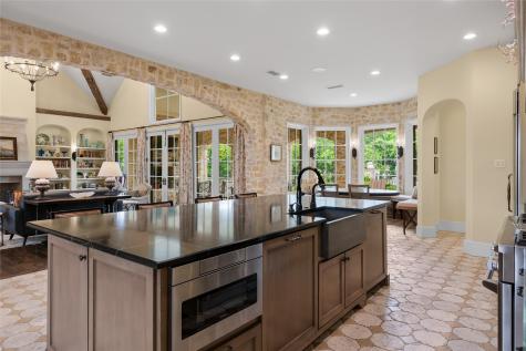 4101 Howard Road Waxahachie TX 75165