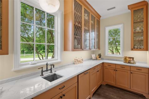 4101 Howard Road Waxahachie TX 75165