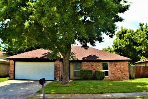 6120 Kary Lynn Drive S Watauga TX 76148
