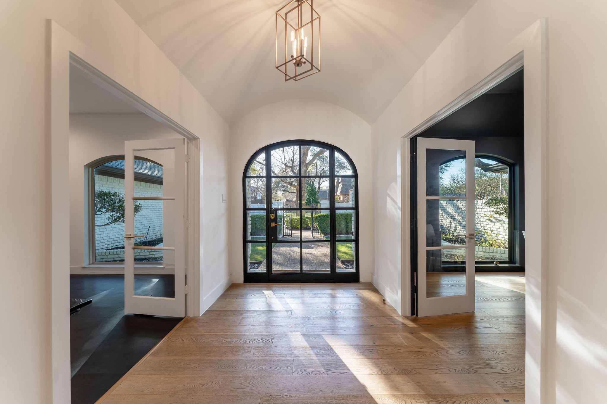 5702 Bent Trail Dallas TX 75248