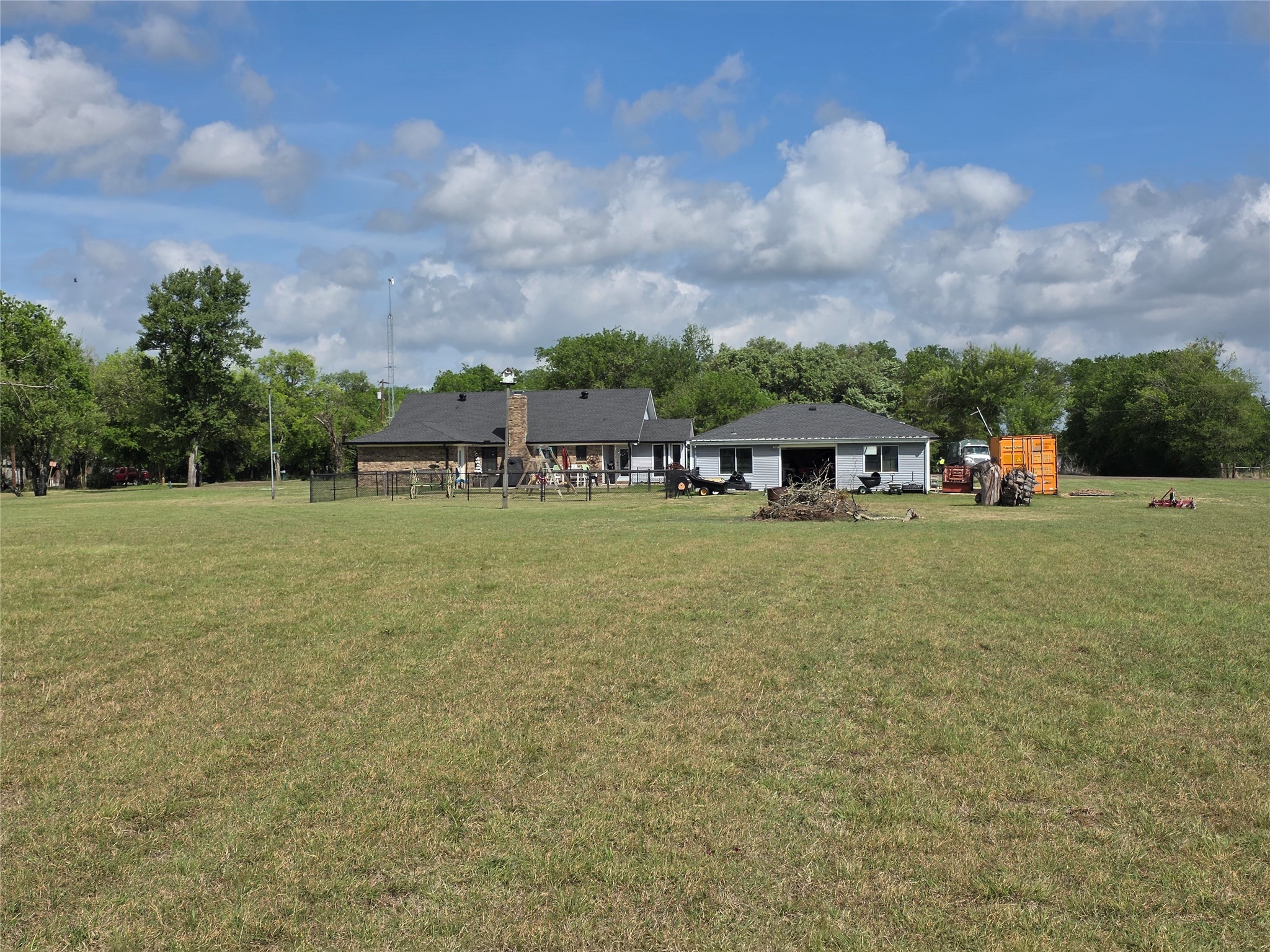 114 Lcr 465 Mexia TX 76667