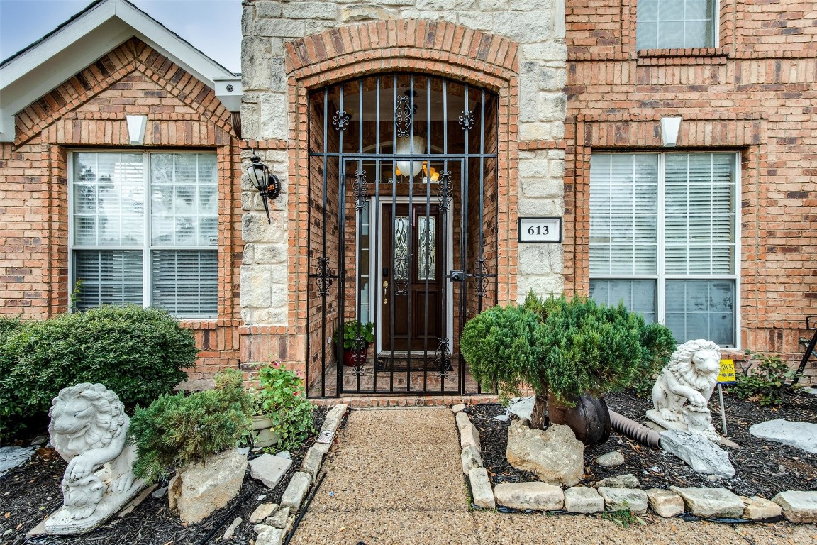 613 Vanilla Court Desoto TX 75115