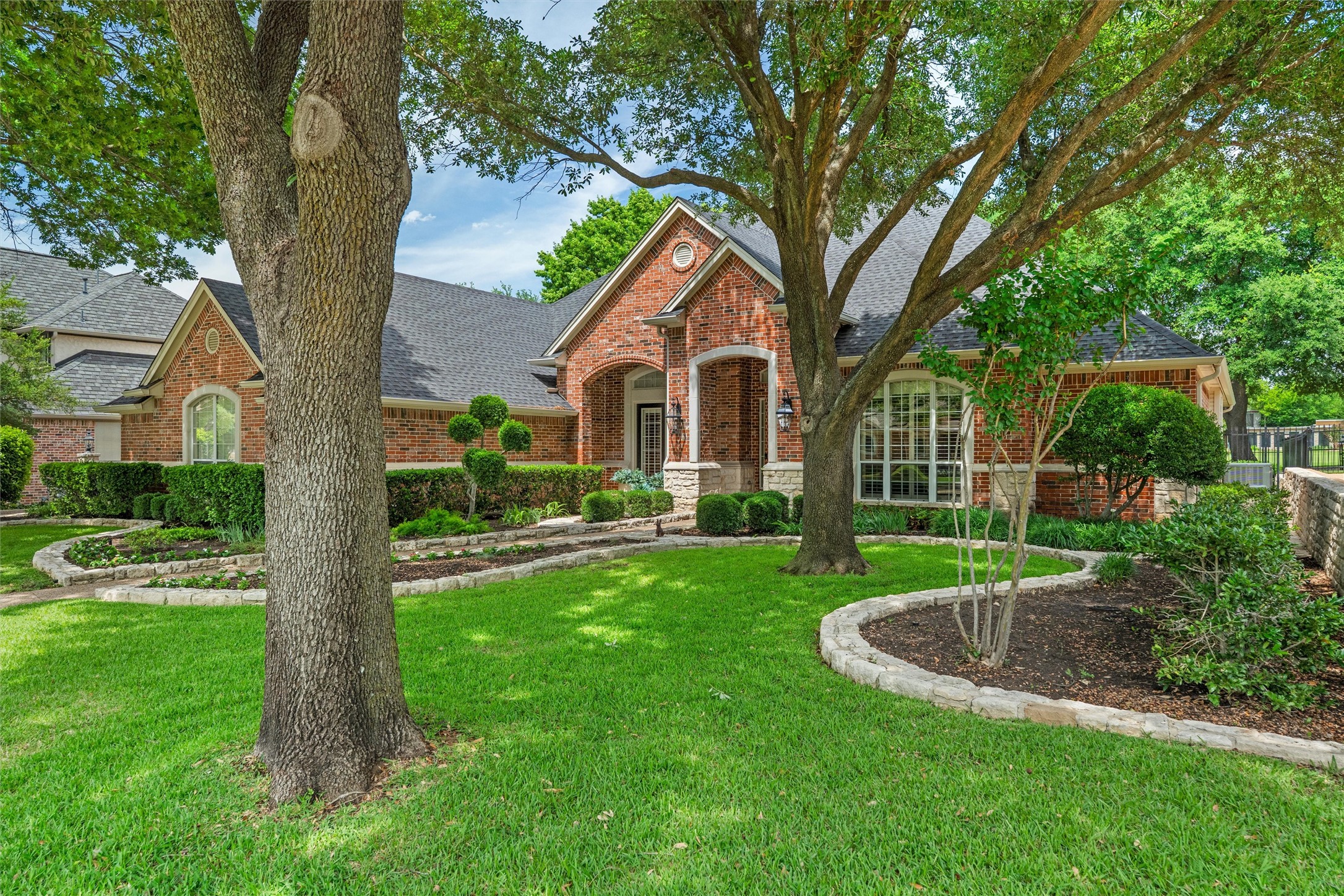 912 Walnut Falls Circle Mansfield TX 76063