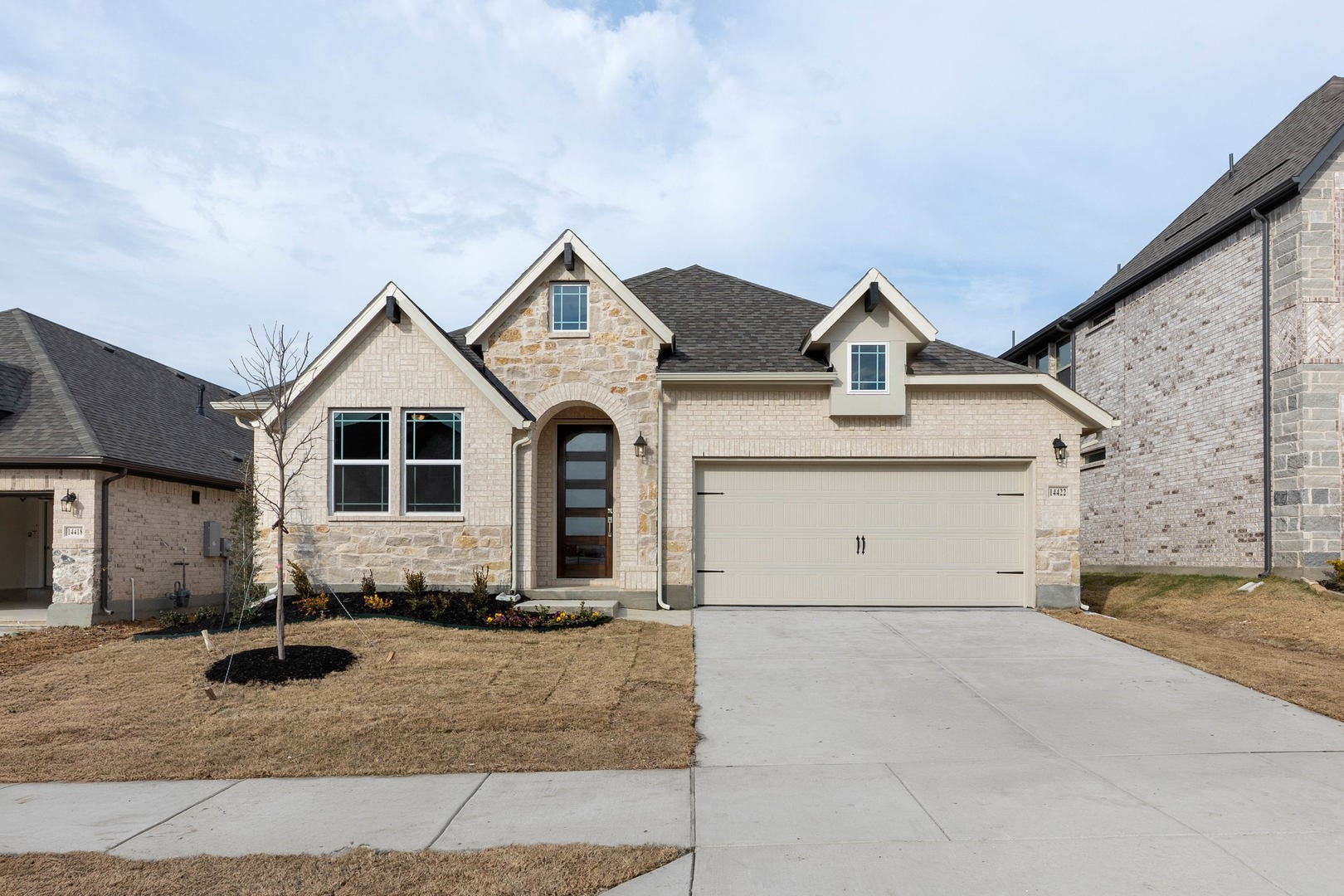 14422 Mietner Pilot Point TX 75009