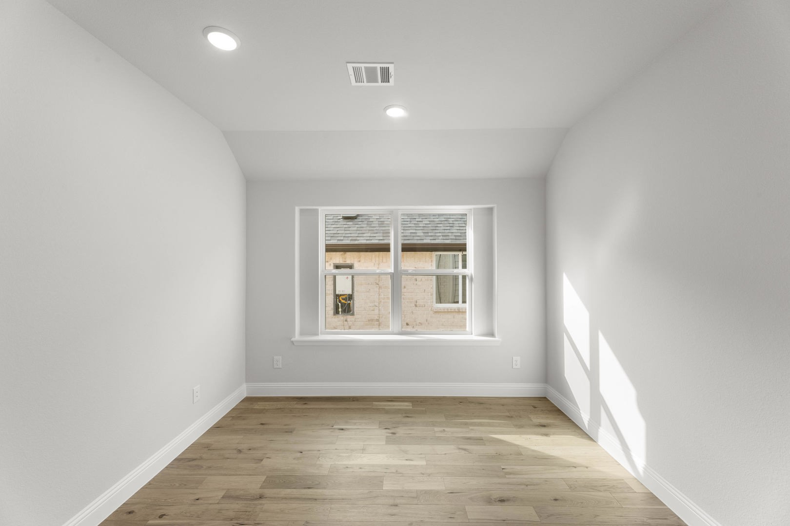 14422 Mietner Pilot Point TX 75009