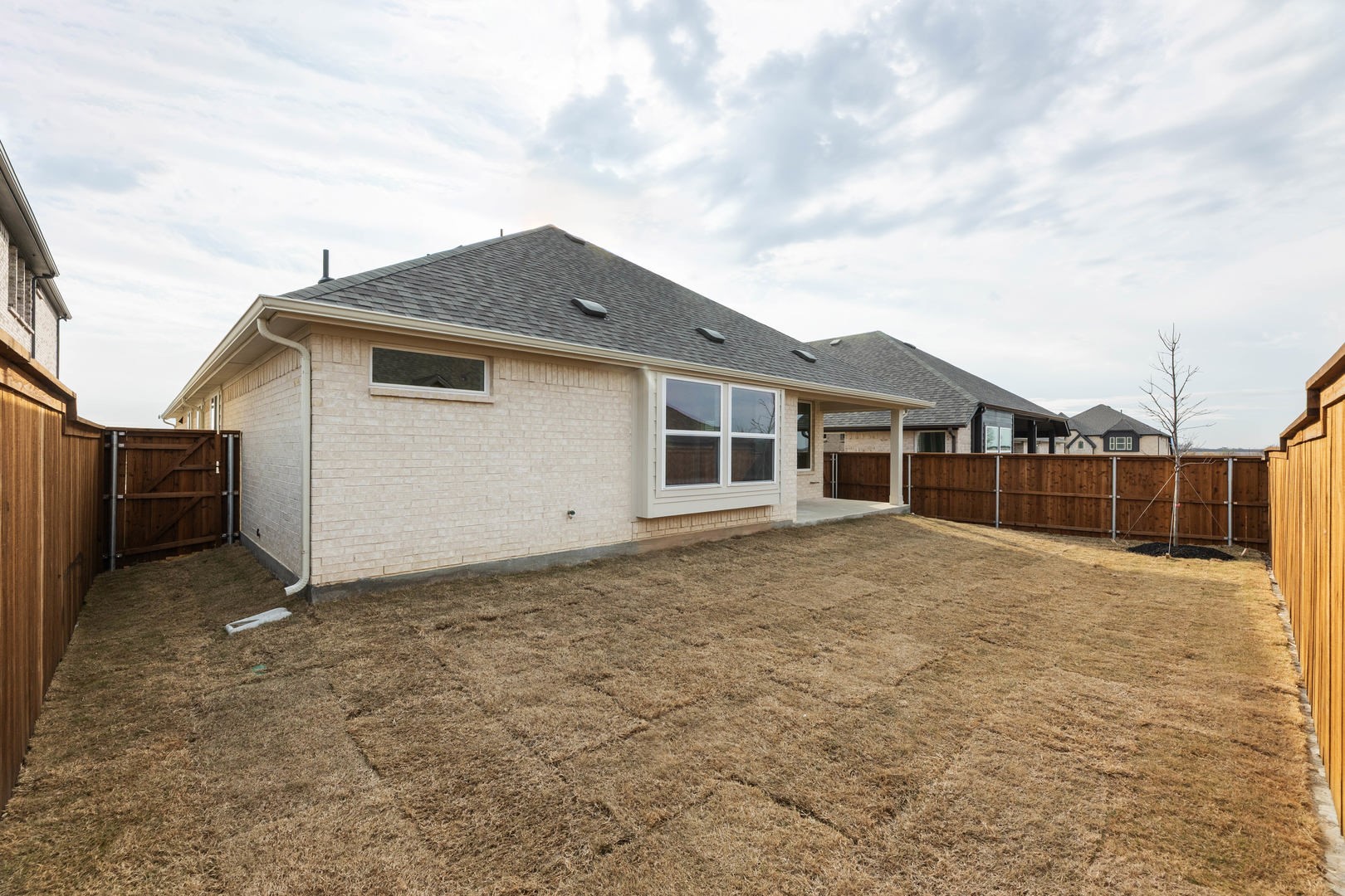 14422 Mietner Pilot Point TX 75009