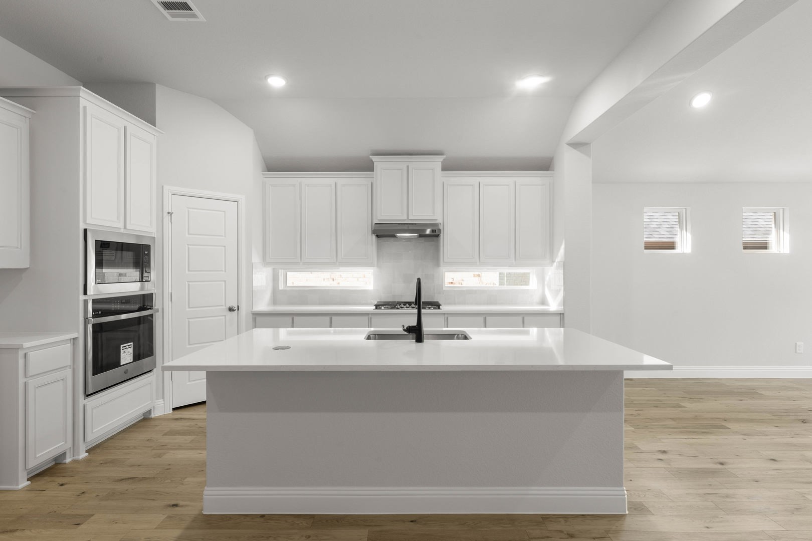 14422 Mietner Pilot Point TX 75009