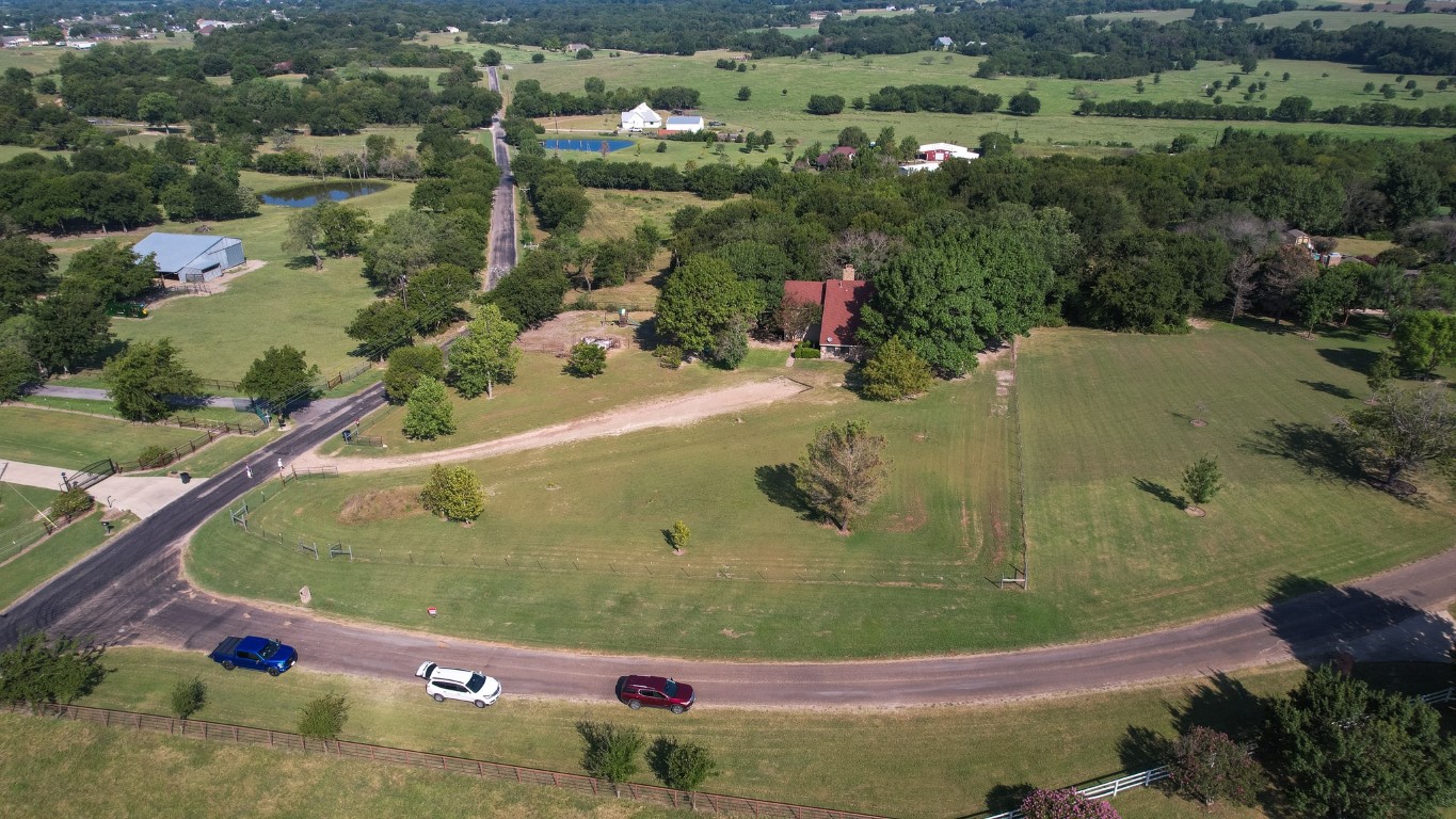 202 Hart Circle Waxahachie TX 75165