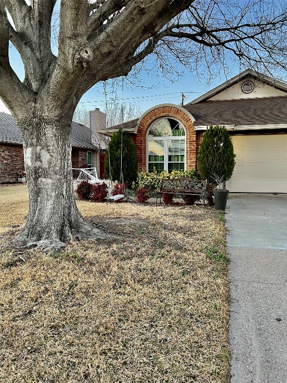 1172 Meadows Drive Grand Prairie TX 75052