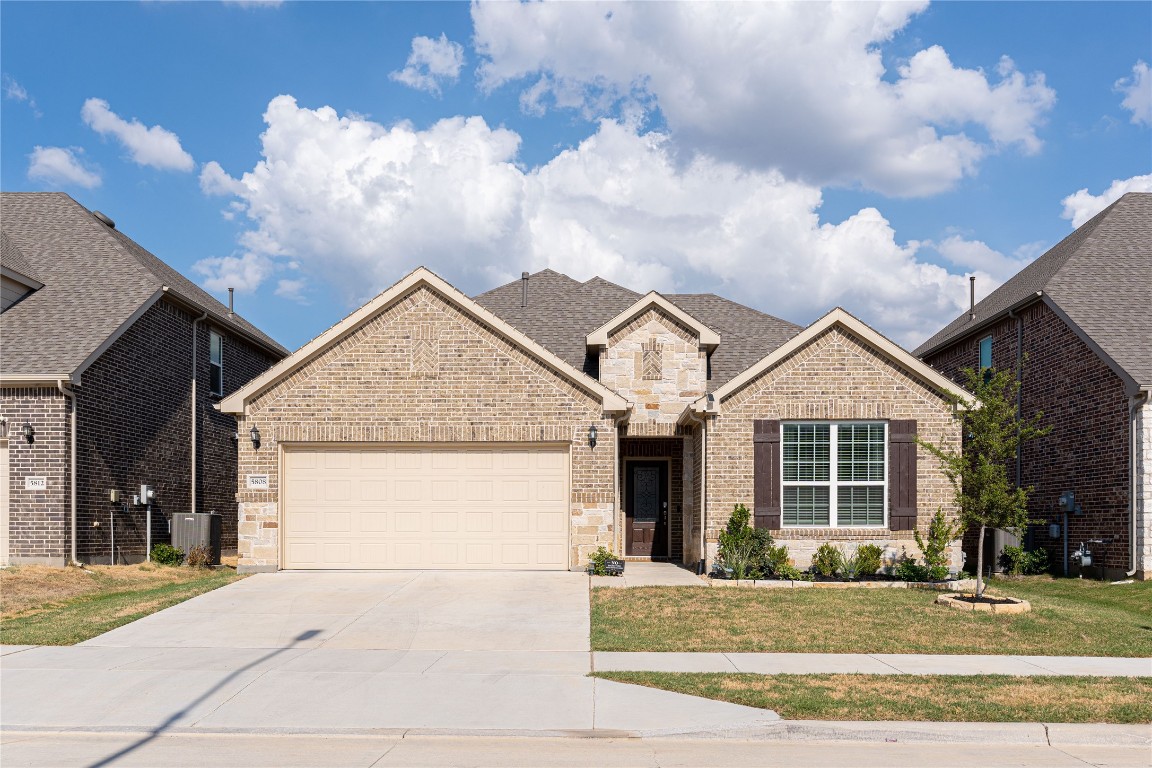 5808 Scarcliff Lane Fort Worth TX 76137