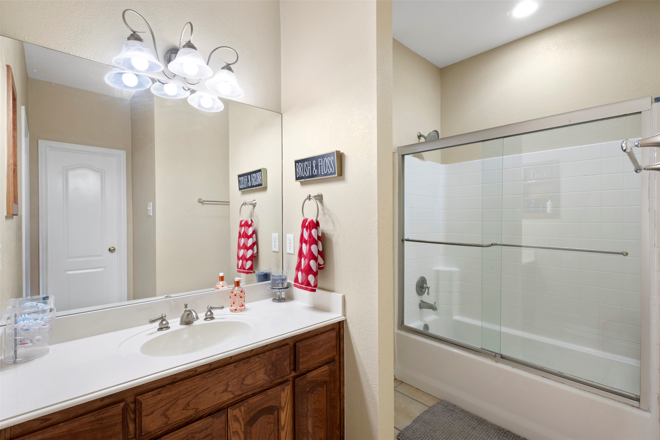 2000 Pin Oak Drive Kaufman TX 75142