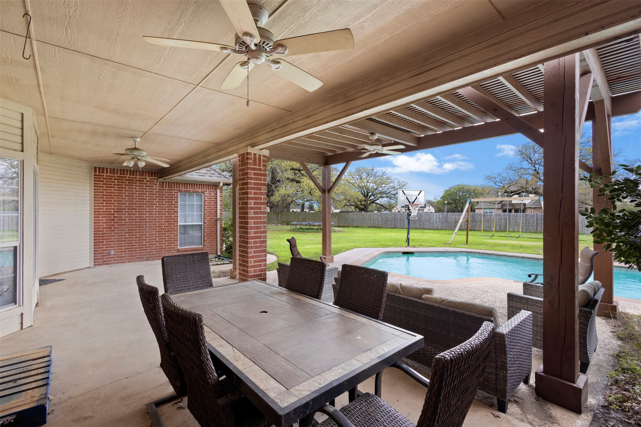 2000 Pin Oak Drive Kaufman TX 75142