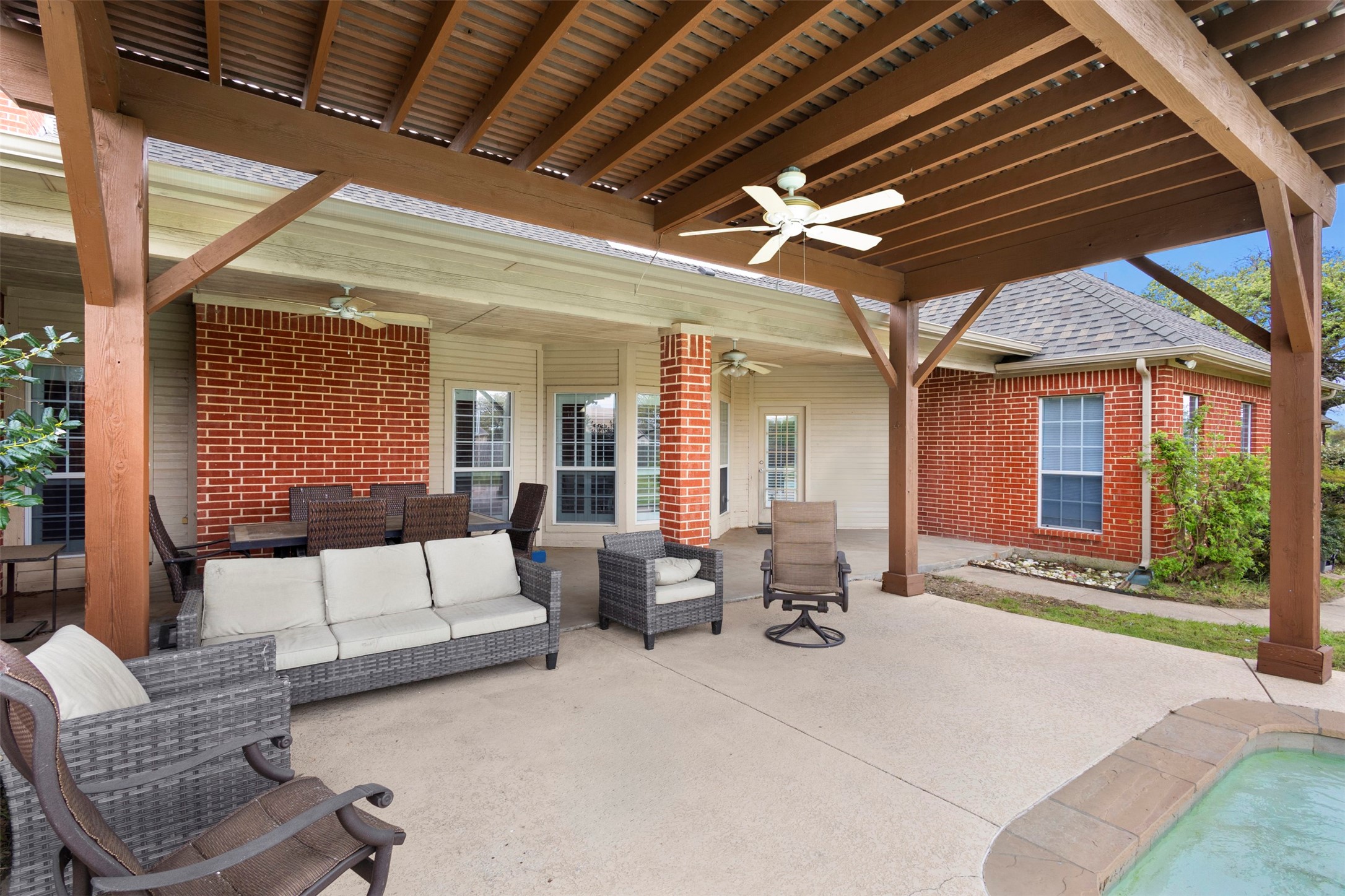 2000 Pin Oak Drive Kaufman TX 75142