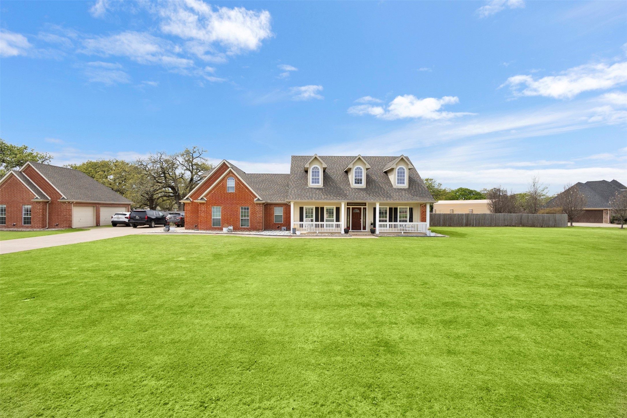 2000 Pin Oak Drive Kaufman TX 75142