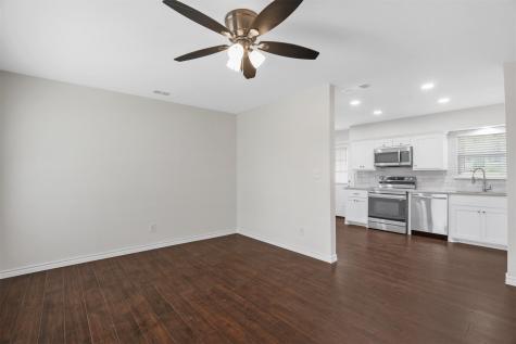 1201 Crockett Street Garland TX 75040