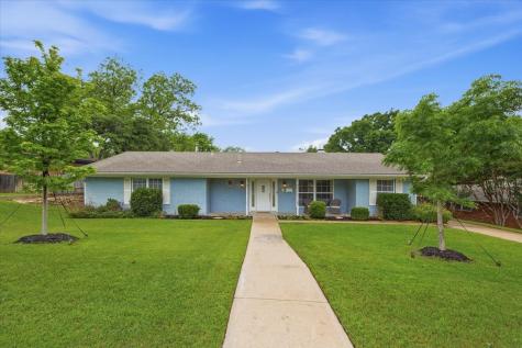 1812 Saxony Road Fort Worth TX 76116