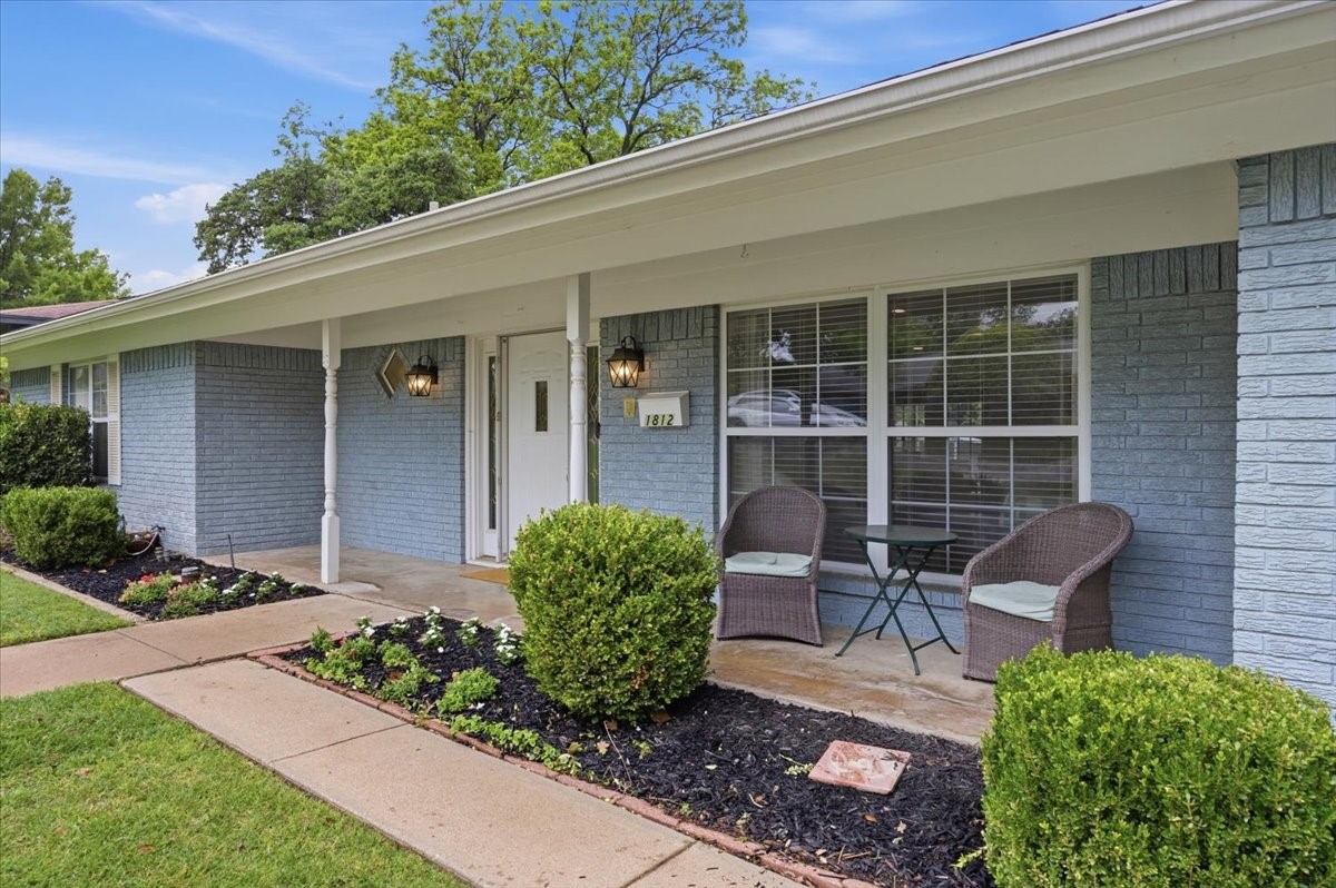 1812 Saxony Road Fort Worth TX 76116