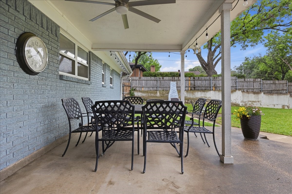 1812 Saxony Road Fort Worth TX 76116