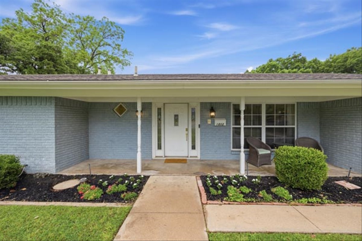1812 Saxony Road Fort Worth TX 76116