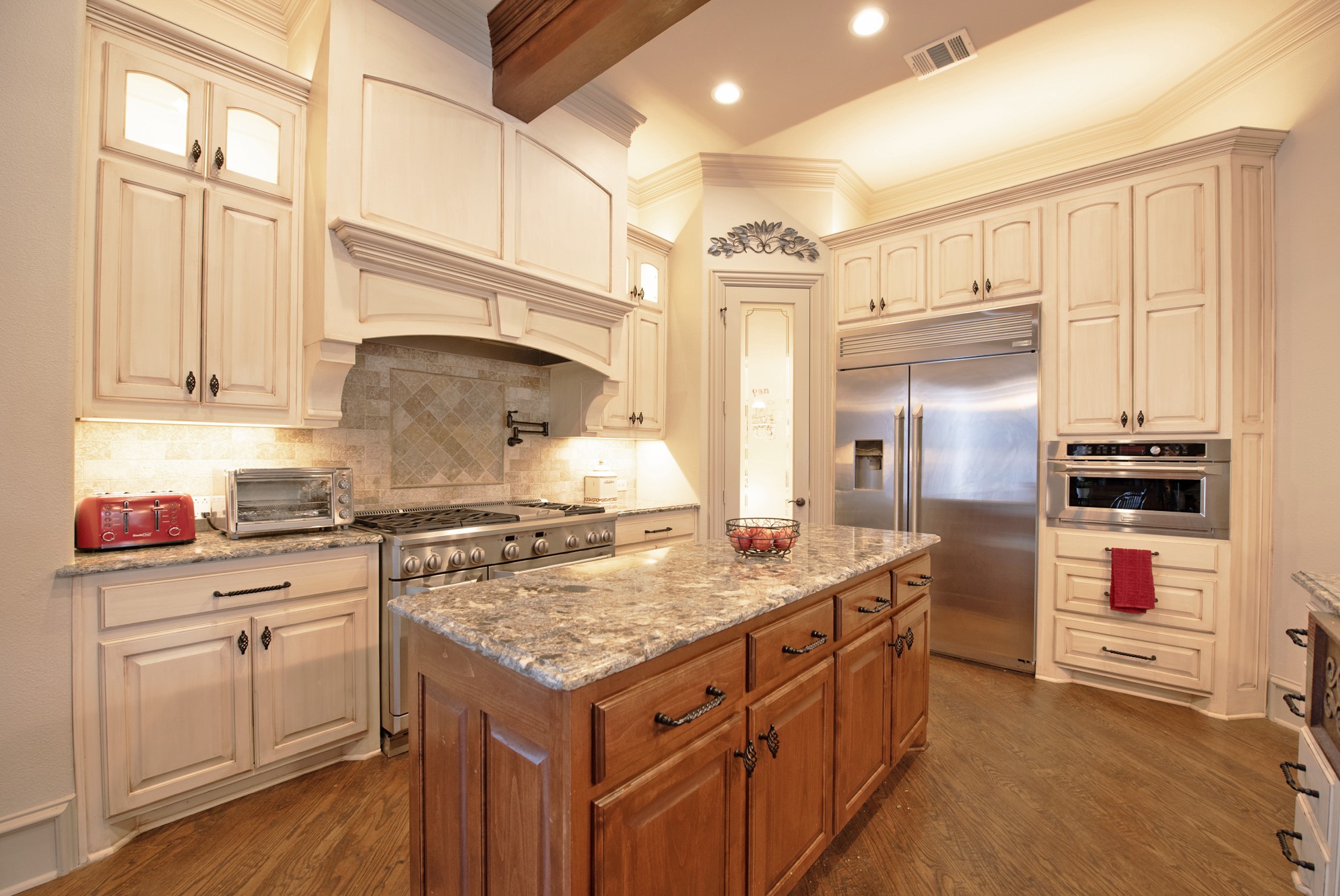 100 Manor Drive Heath TX 75032