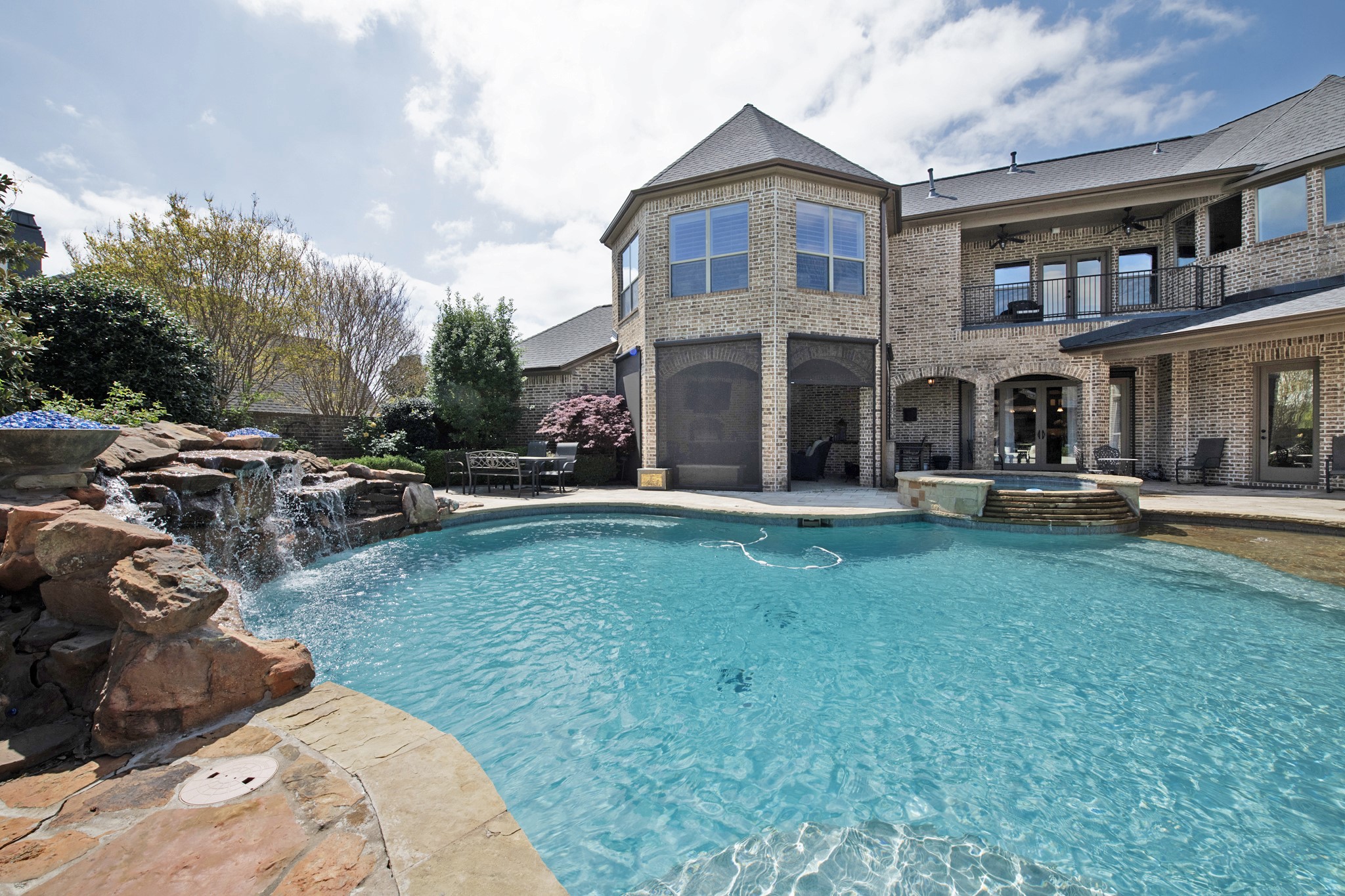 100 Manor Drive Heath TX 75032