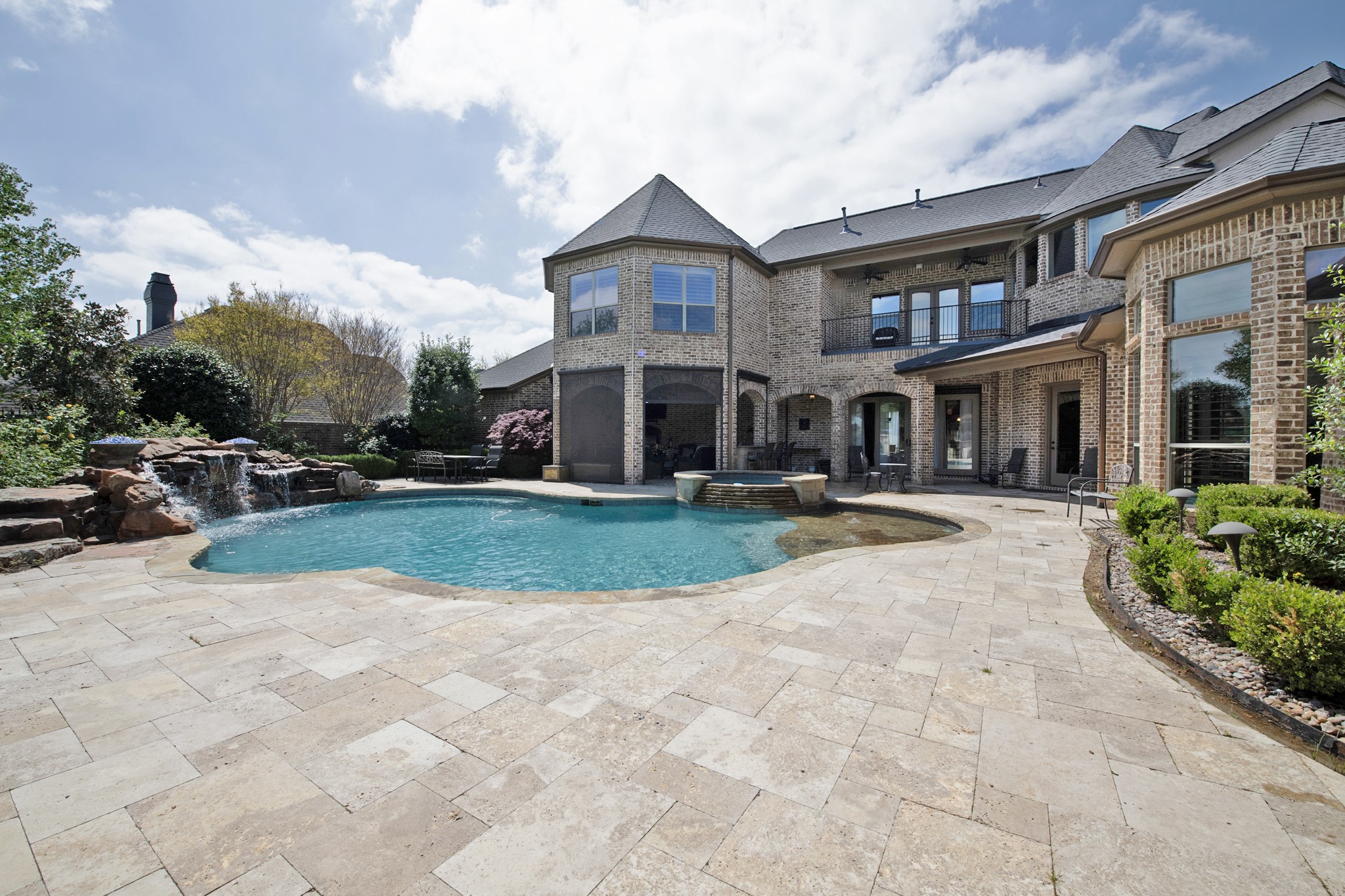 100 Manor Drive Heath TX 75032