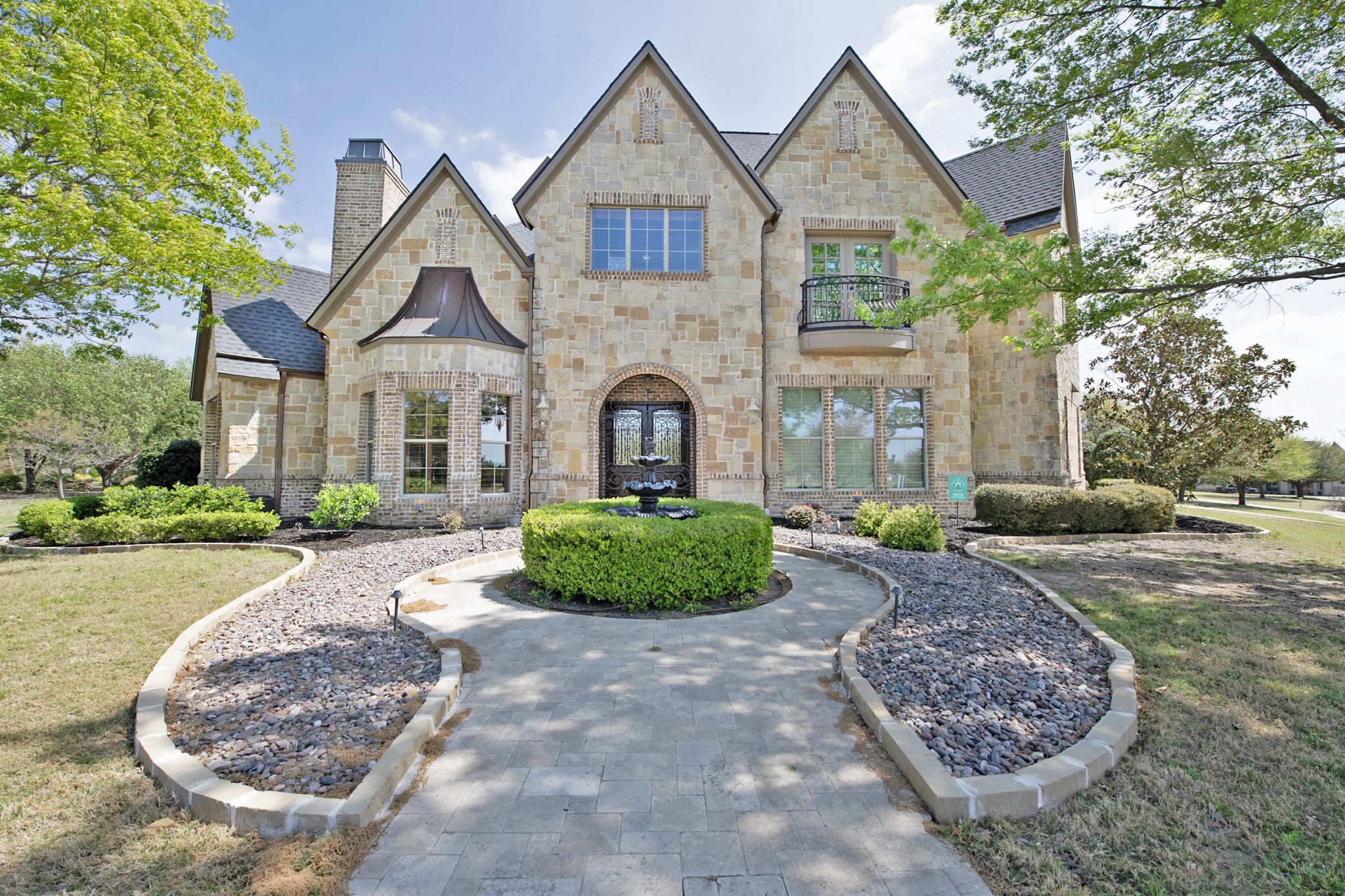 100 Manor Drive Heath TX 75032